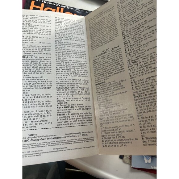 Pat Depke Books ~ PLAYFUL CLOWNS Crochet Book #PD-5516 By:Charleen Caldwell - Picture 3 of 4